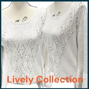 Winter White Metallic Fleck Scoop Neck Pointelle Bead Bell Sleeve Sweater (M)